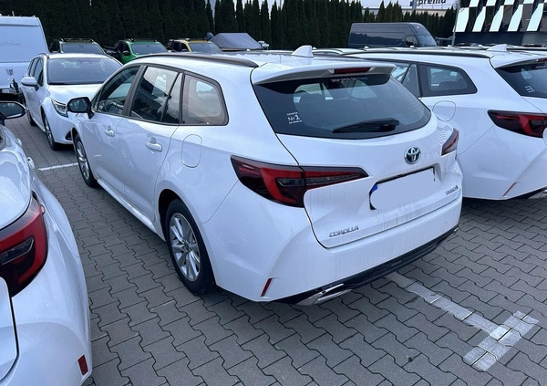 Toyota Corolla cena 106500 przebieg: 8, rok produkcji 2023 z Rabka-Zdrój małe 11